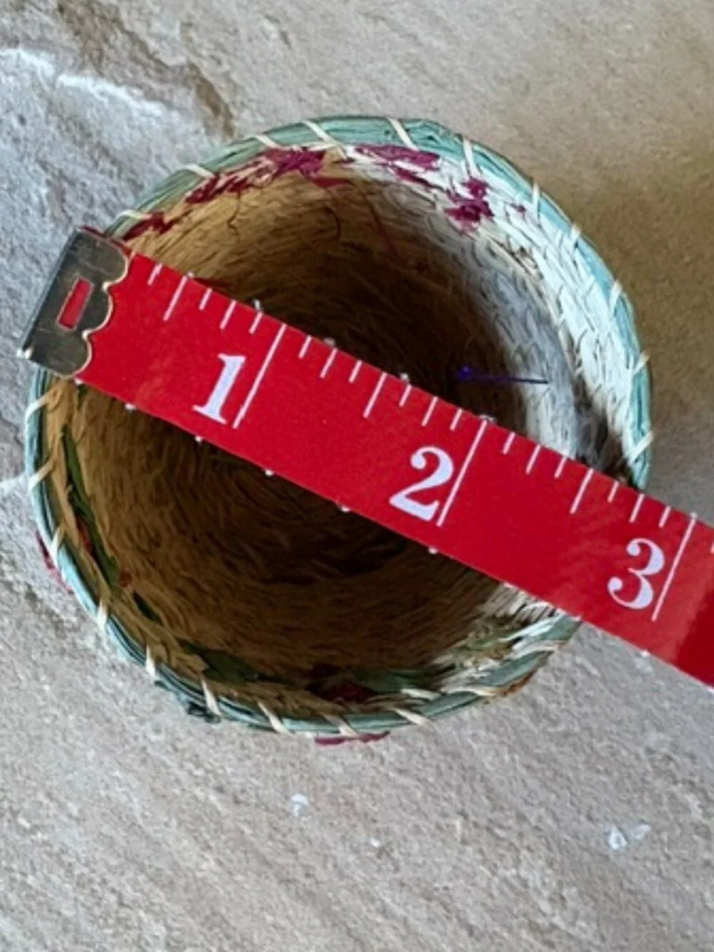 Charming Vintage 1950s or 60s Handmade Bermuda Souvenir Wee Basket Floral Motif